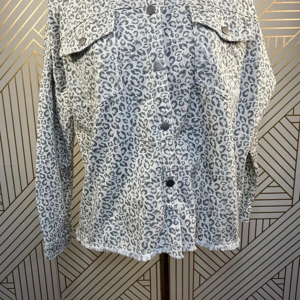 Zara Jacket Animal Print Overshirt Button Down Frayed Leopard‎ Gray Size Small